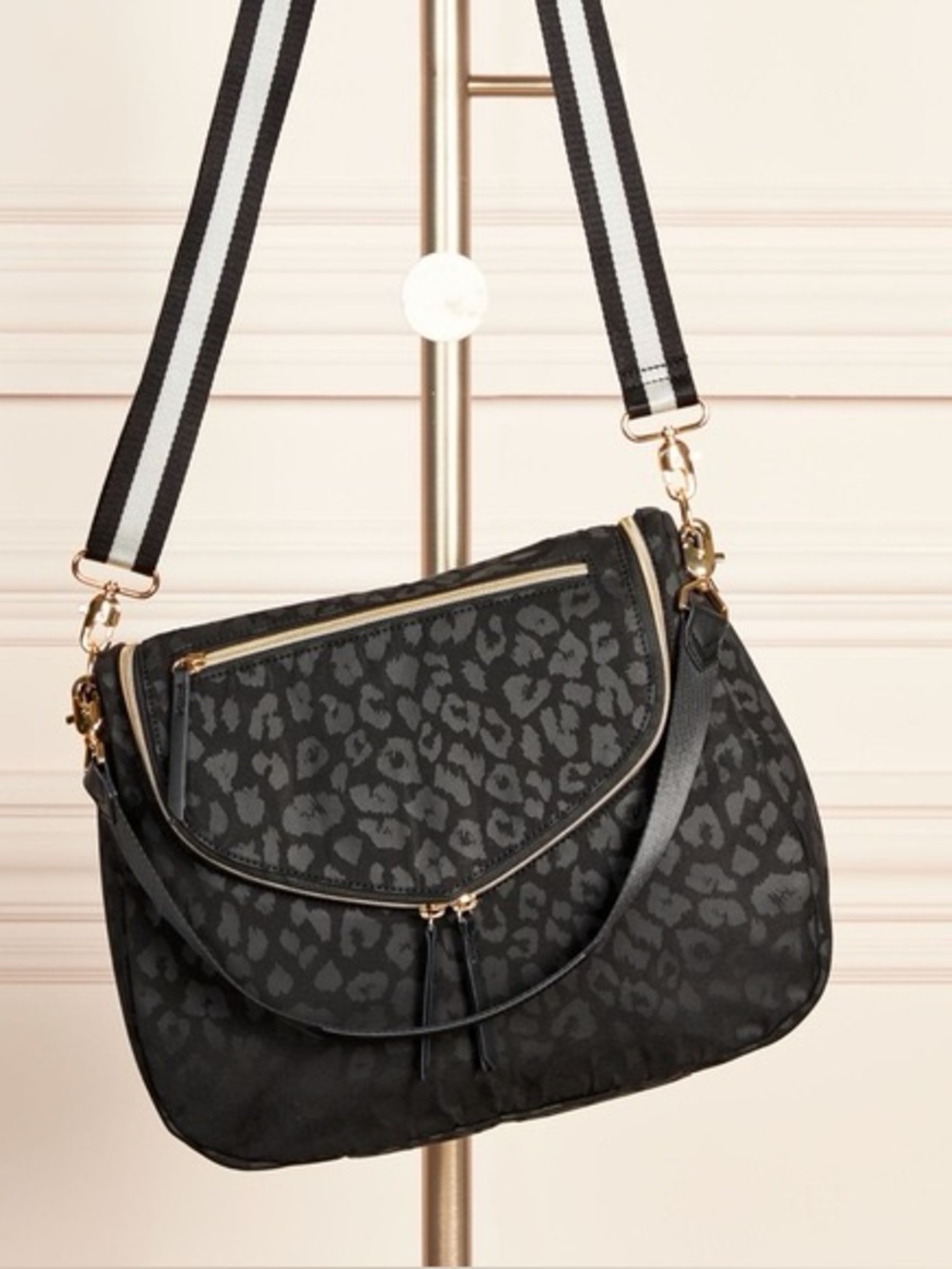 Stella & Dot - Lady Boss Crossbody Bag